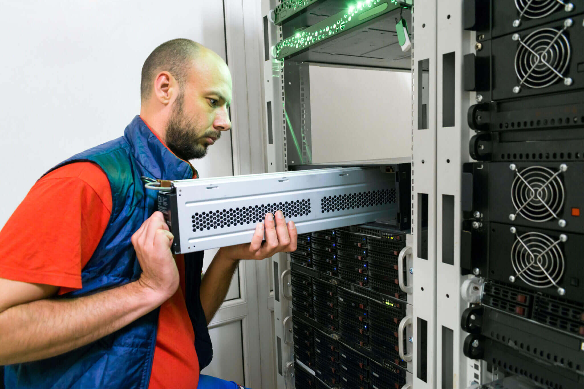 Americase Showcases Li-Ion Battery Safety and Sustainability Solutions for Data Centers at Data Center World 2025